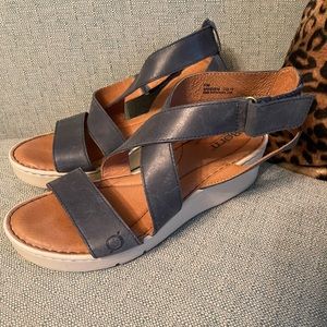 Born Sandals SZ 10